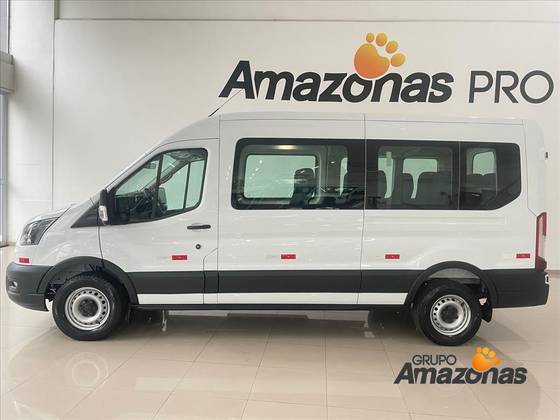 FORD TRANSIT 2.0 ECOBLUE DIESEL MINIBUS 14+1 L3H2 AUTOMÁTICO